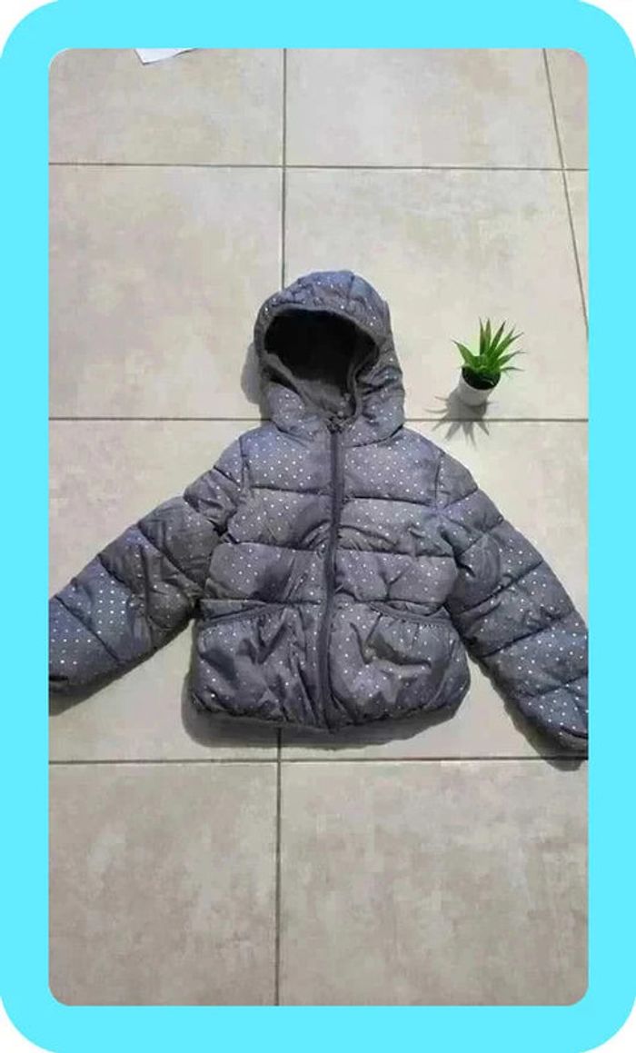 Belle doudoune chaude grise 4/5 ans TEX