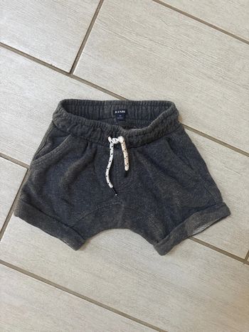 Short 2 ans