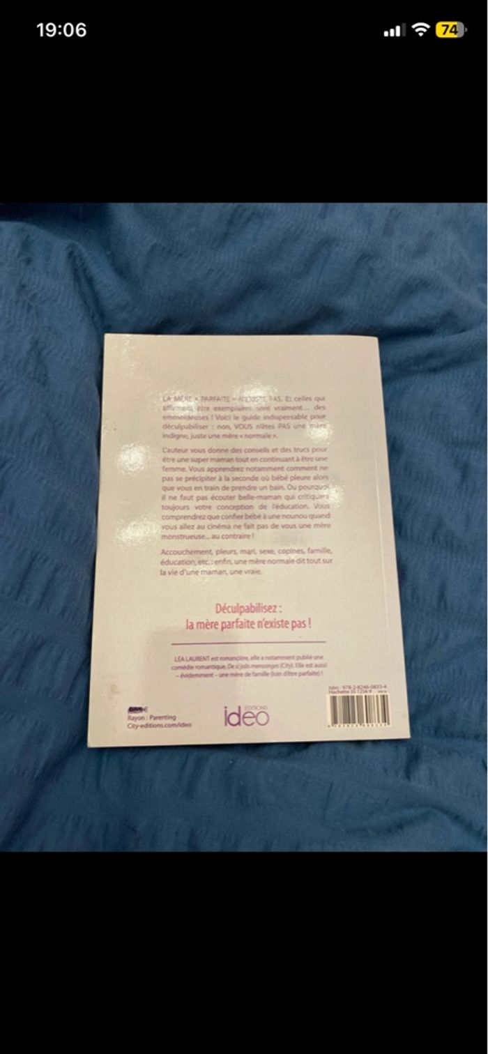 Livre La mère parfaite est une emmerdeuse! - photo numéro 2