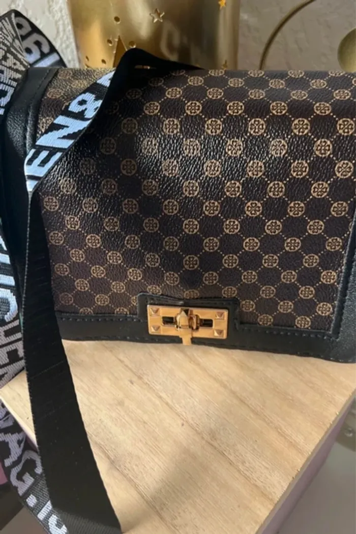 Sac pochette 17x6x11