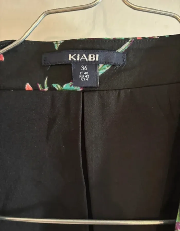 🌺 Veste blazer fleurie noire – KIABI – Taille 36 - photo numéro 2