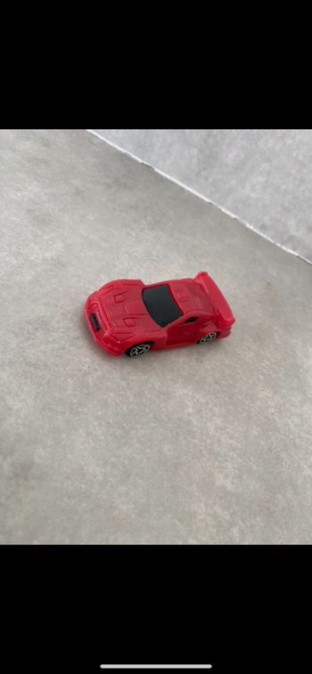 Jouet figurine voiture