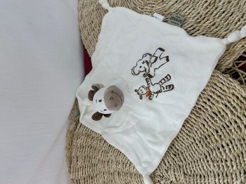 doudou plat girafe zèbre baby on board