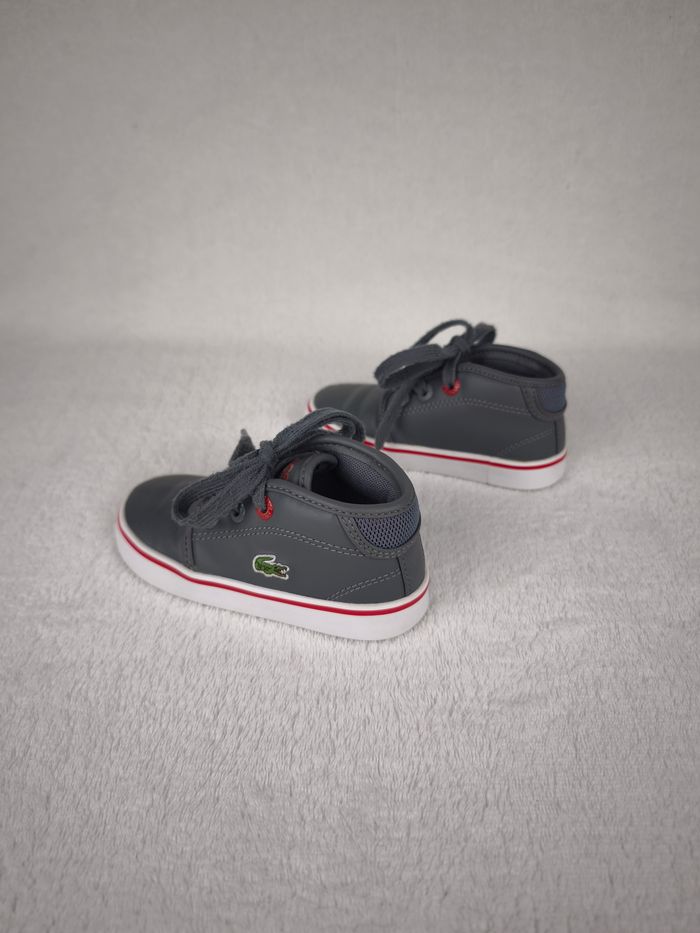 Baskets Grise Lacoste Garçon poiture 22 - photo numéro 3
