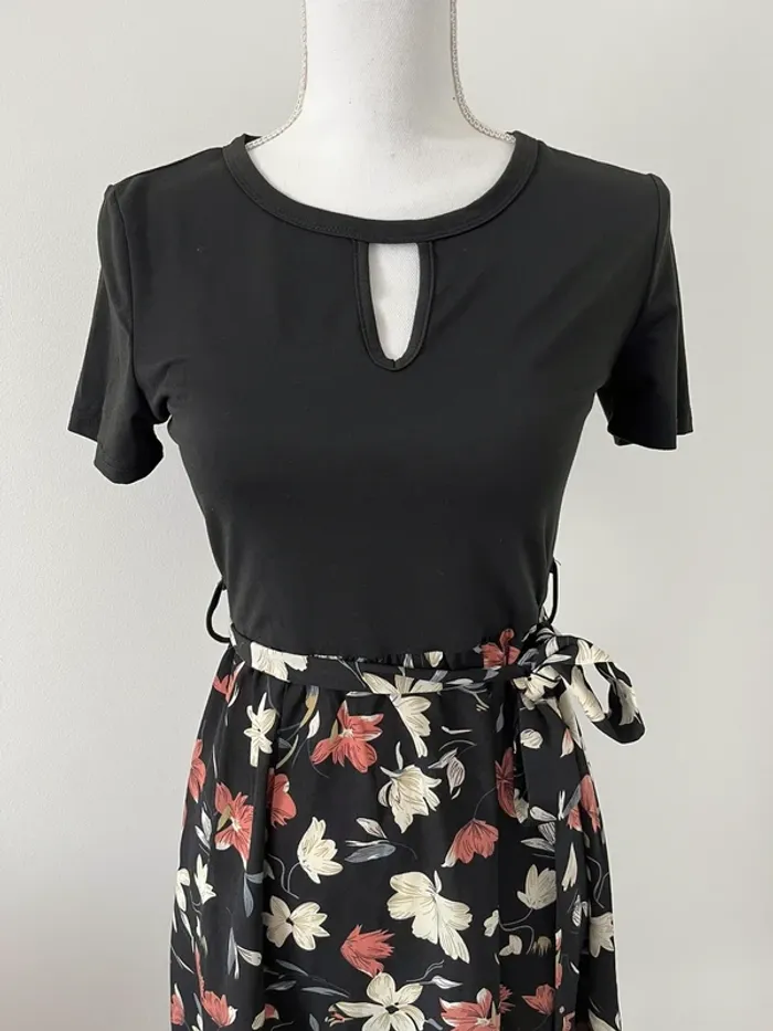 Robe à imprimer floral ceinturé - photo numéro 2