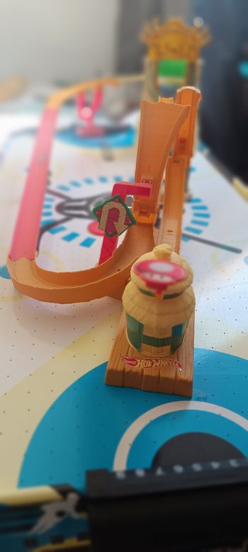 Circuit hot wheels mario