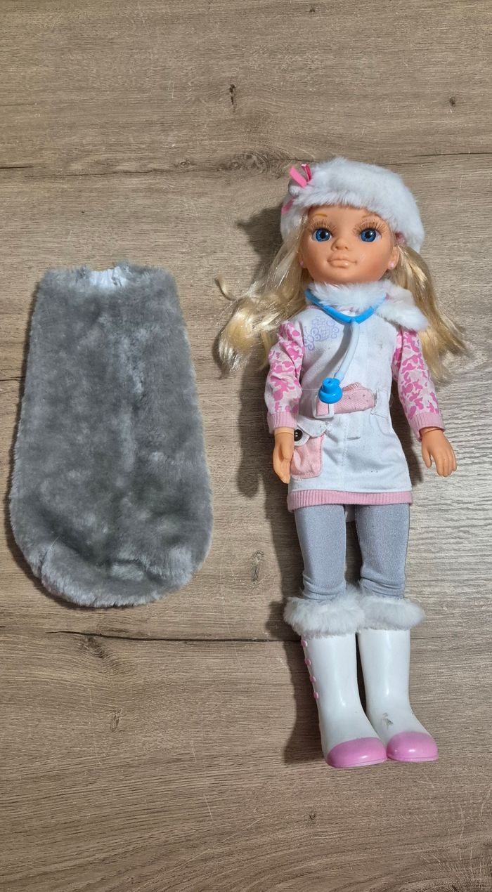 Poupée Nancy chien de traineau - photo numéro 2