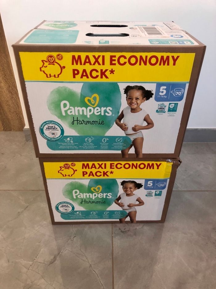 Lot 2 cartons couches  Pampers Harmony taille 5 - photo numéro 2