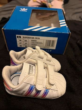 Basket Adidas taille 17