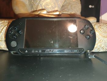 A vendre PSP vendu pour pièces détachées ne fonctionne pas