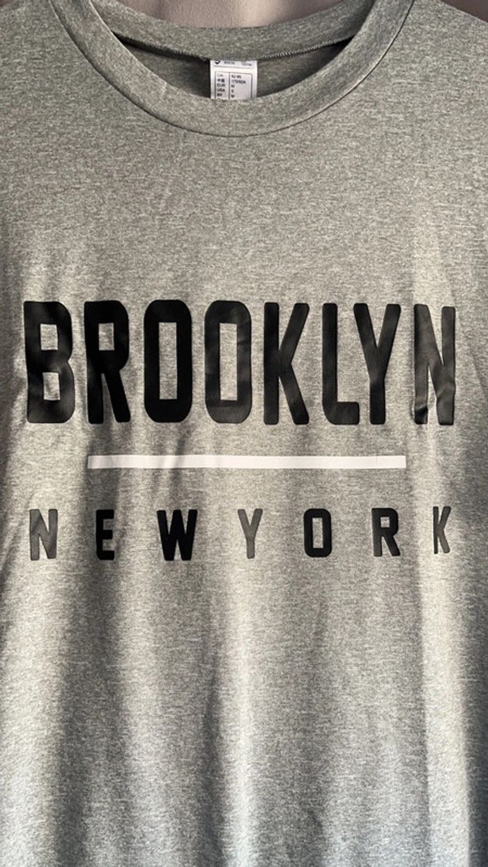 Tee-shirt - photo numéro 2
