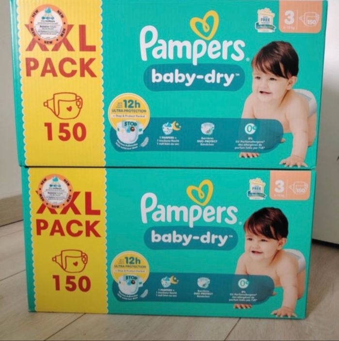 Lot de 2 cartons XXL couches Pampers taille 3