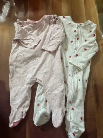Lot 2 pyjamas 6 mois