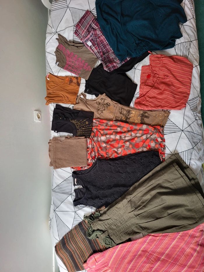 lot vêtements allant du 36 au 40