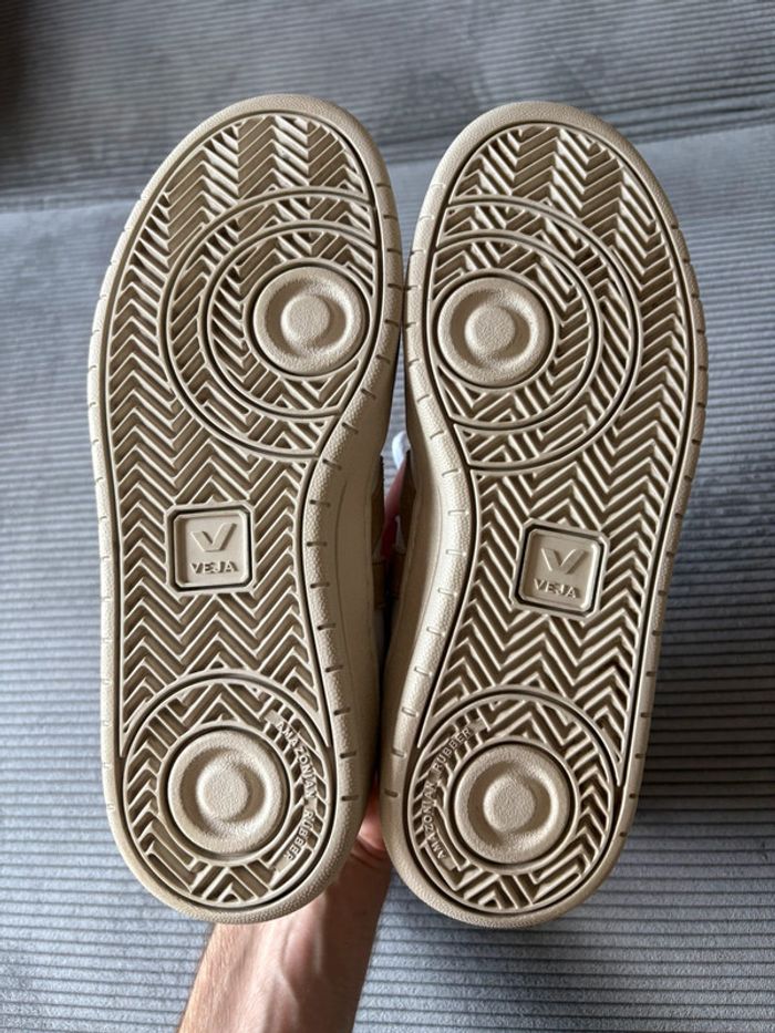 Chaussures veja V12 blanches et marrons / taille 39 - photo numéro 6