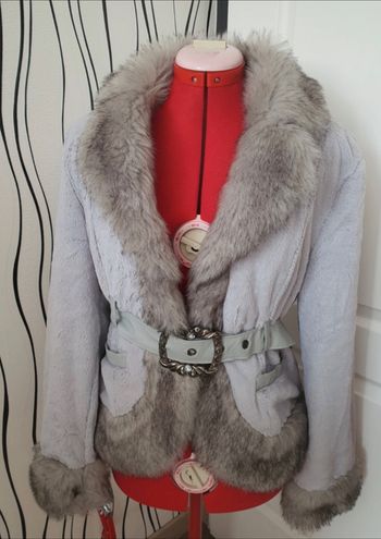Veste en fausse fourrure