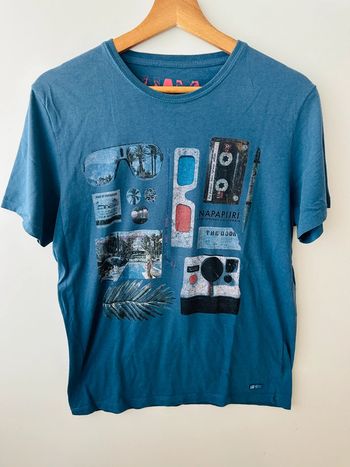 T-shirt bleu marine à motifs