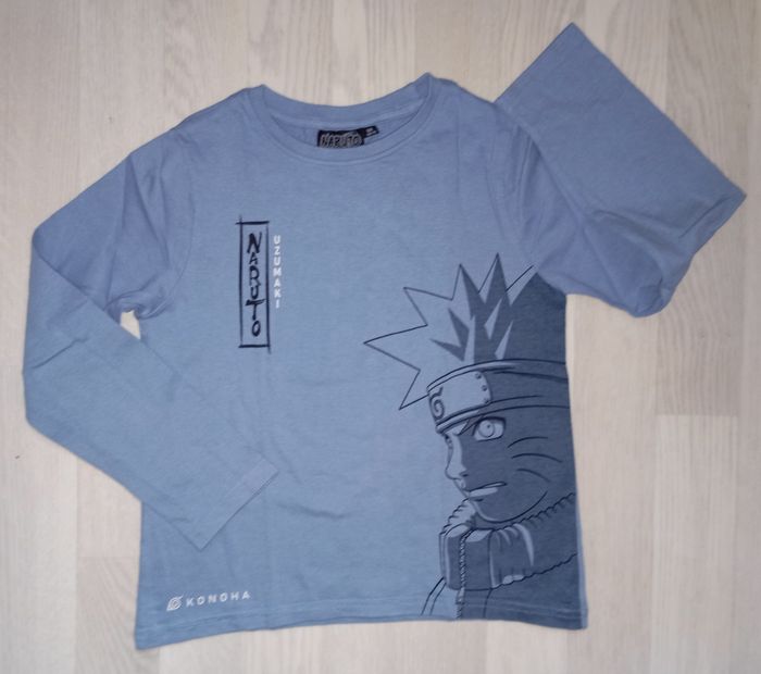 Tee-shirt bleu jeans Naruto
T. 8 ans 
NEUF