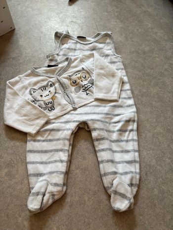 pyjama léger et son gilet