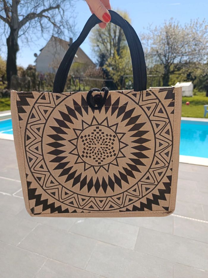 Sac toile de jute motifs ethniques