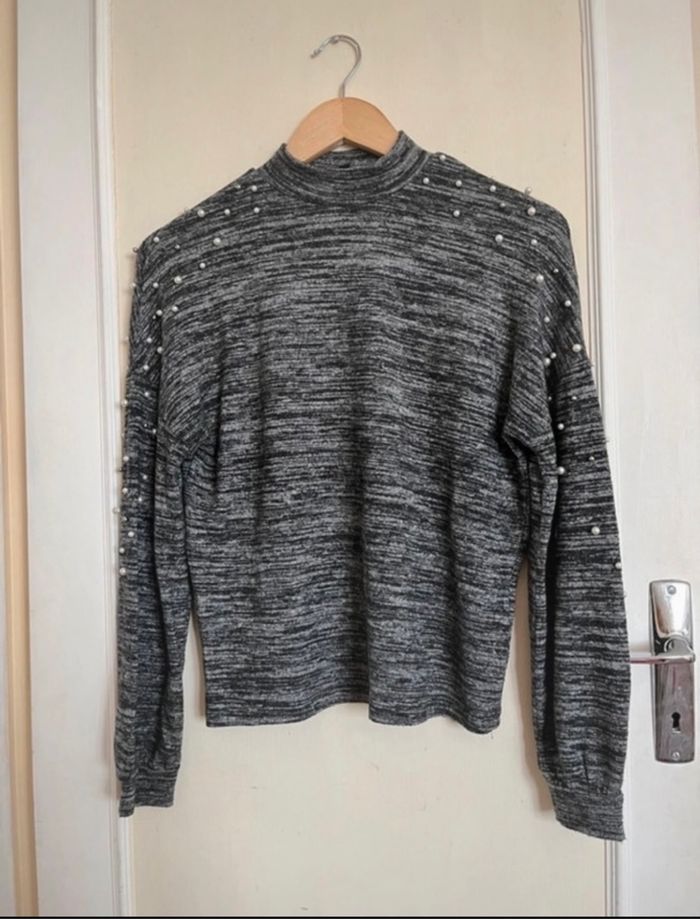 Pull avec des perles - photo numéro 2