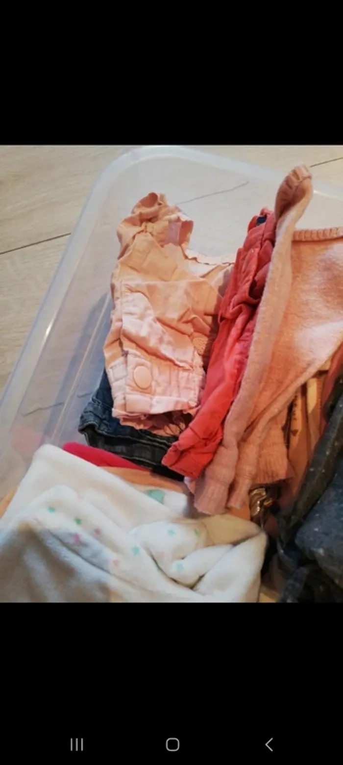 Caisse de 42 vêtements fille 9 mois printemps été - photo numéro 12