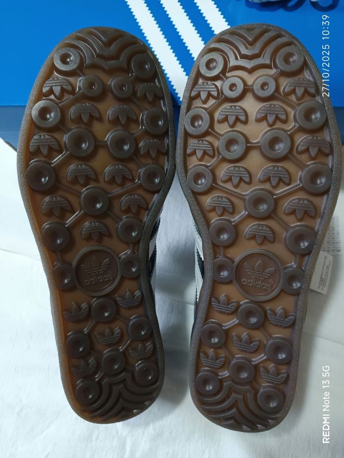 Adidas gazelle indoor noires / blanches. Taille 40 - photo numéro 7