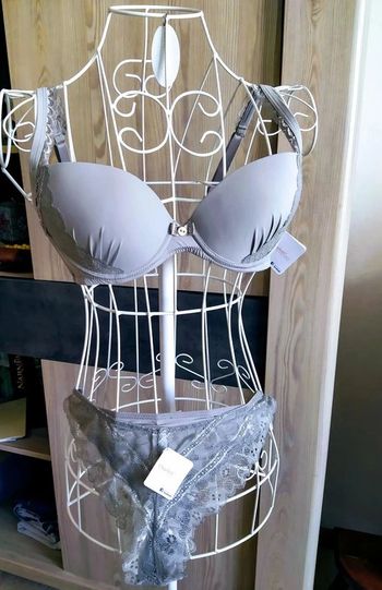 Ensemble neuf soutien gorge et culotte lingerie gris Charlott'Lingerie