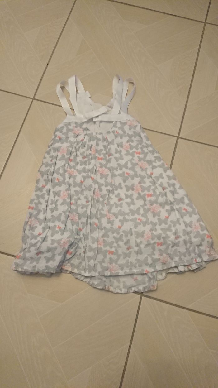 Robe blanche papillons gris et rose - photo numéro 2