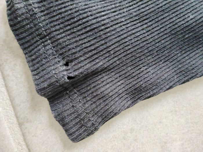 Haut noir - photo numéro 4