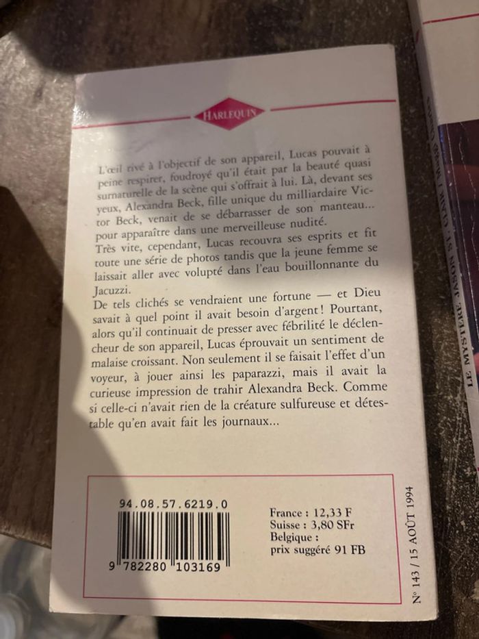 Lot 3 livres harlequin - photo numéro 3