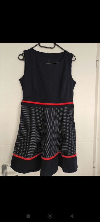 Robe rétro bleu à pois blanc
