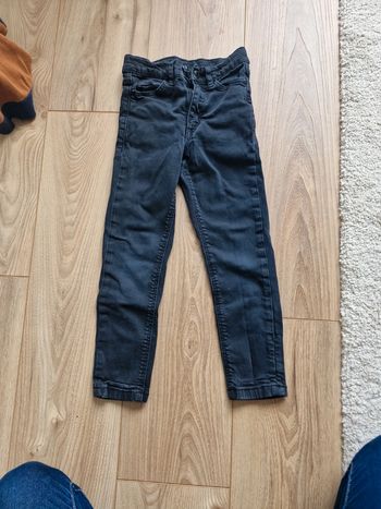 Jean noir 4 ans