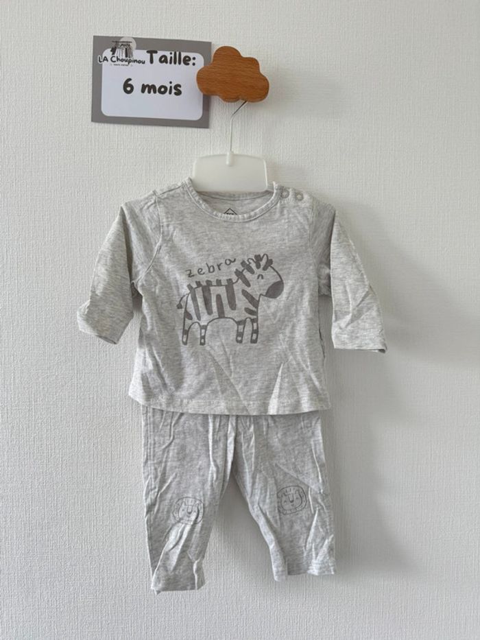 Pyjama 2 pièce léger - taille 6 mois 🌼