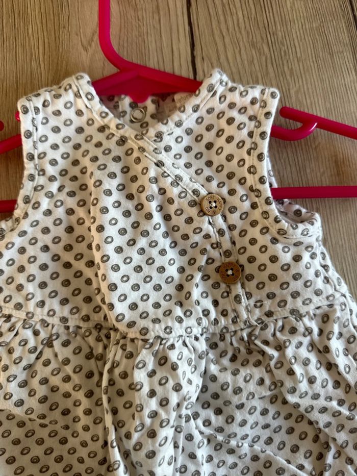 Robe taille 3 mois - photo numéro 3