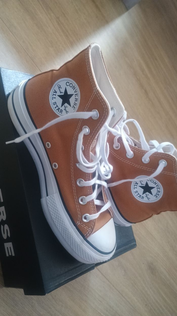 Converse avec plateforme marrons - photo numéro 6