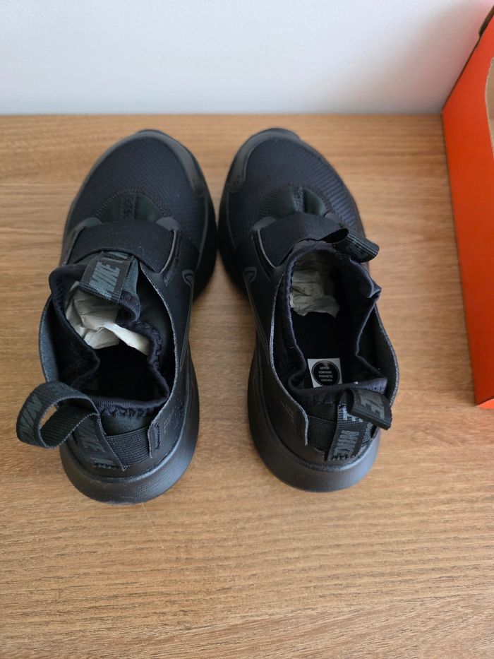 Nike 34 - photo numéro 3