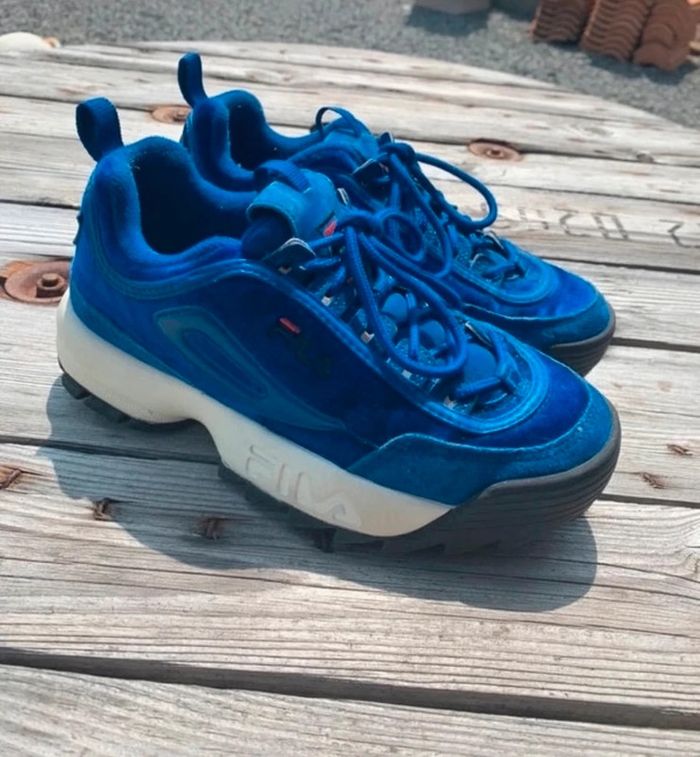 Baskets Fila disruptor velours bleues