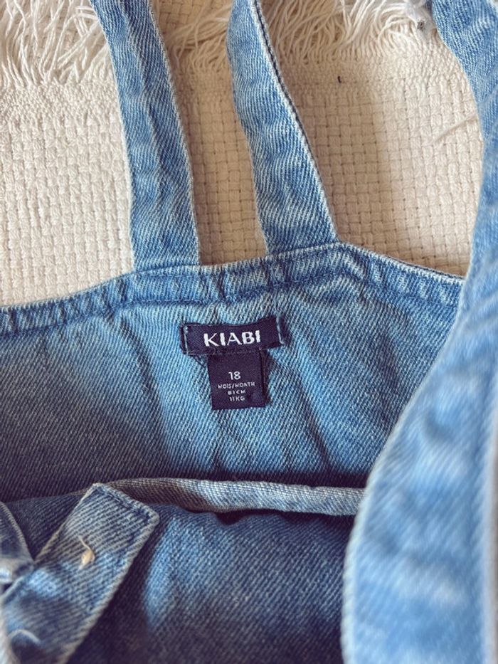 Salopette short combishort en jean neuve Kiabi 18 mois - photo numéro 4