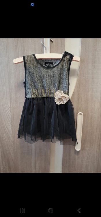 Robe de fête taille 6 mois