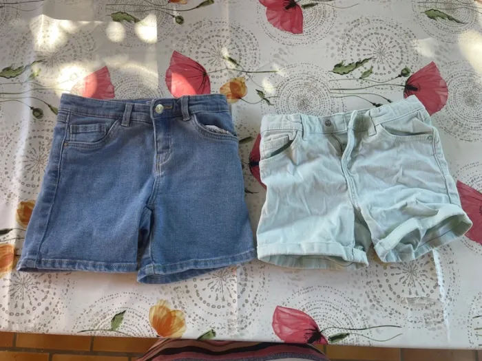 2 short fille 6 ans