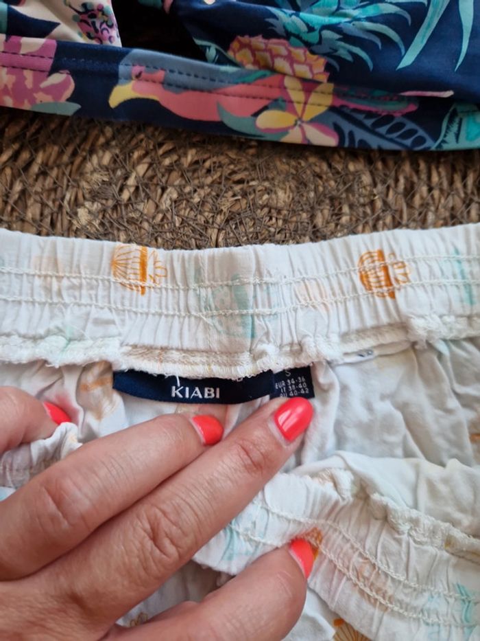 Short kiabi taille 36 + 1 haut de maillot de bain Camaïeu taille 36 - photo numéro 4