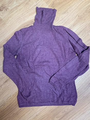 Pull col roulé rose