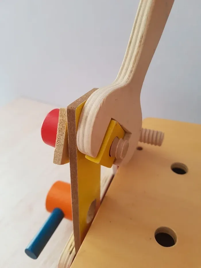Coffret établi Bricolo de Janod et outils en bois - photo numéro 9