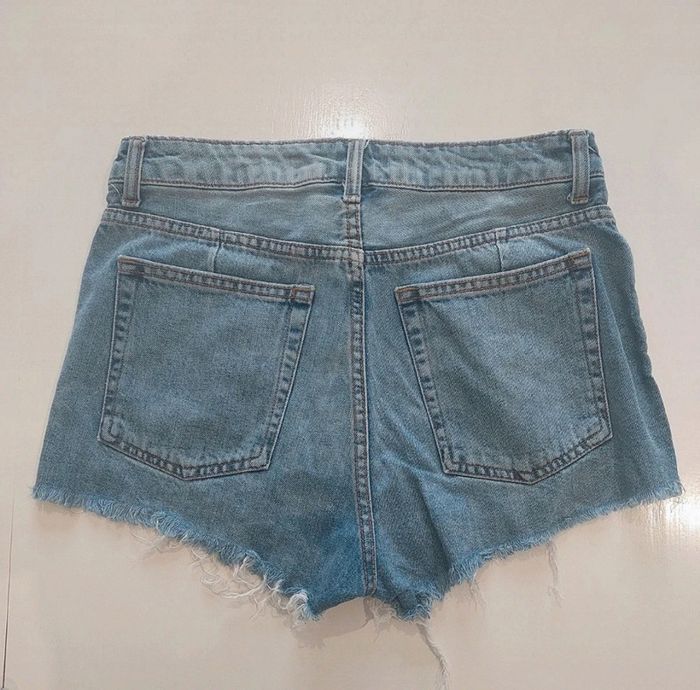 Short en Jean H&M 38 - photo numéro 2