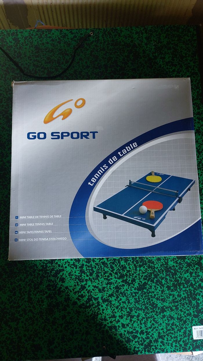 Table de tennis de table