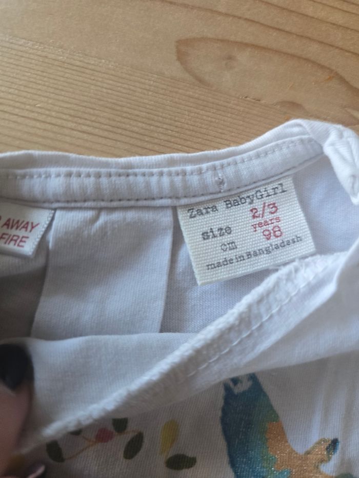 T-shirt fille 👧 - photo numéro 2