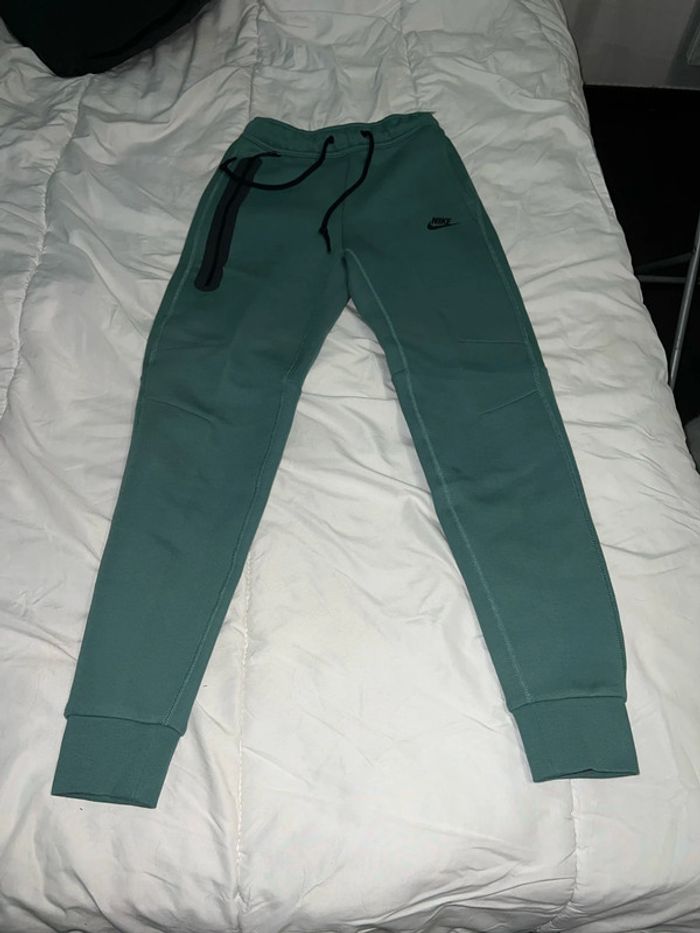 Jogging Nike Tech taille XS - photo numéro 2