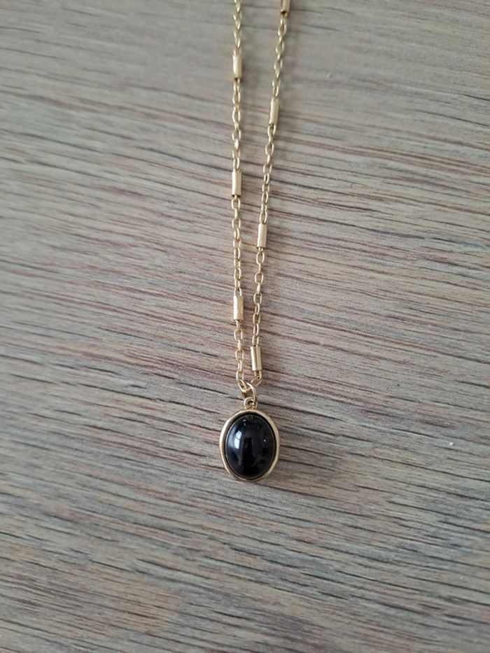 Collier imitation onyx