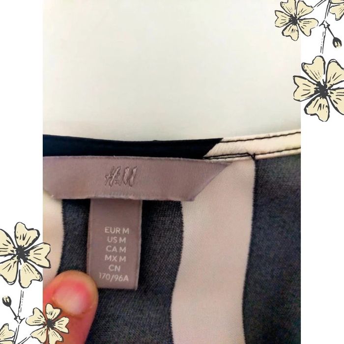 Robe courte H&M à rayures noires et blanches – Taille M - photo numéro 6